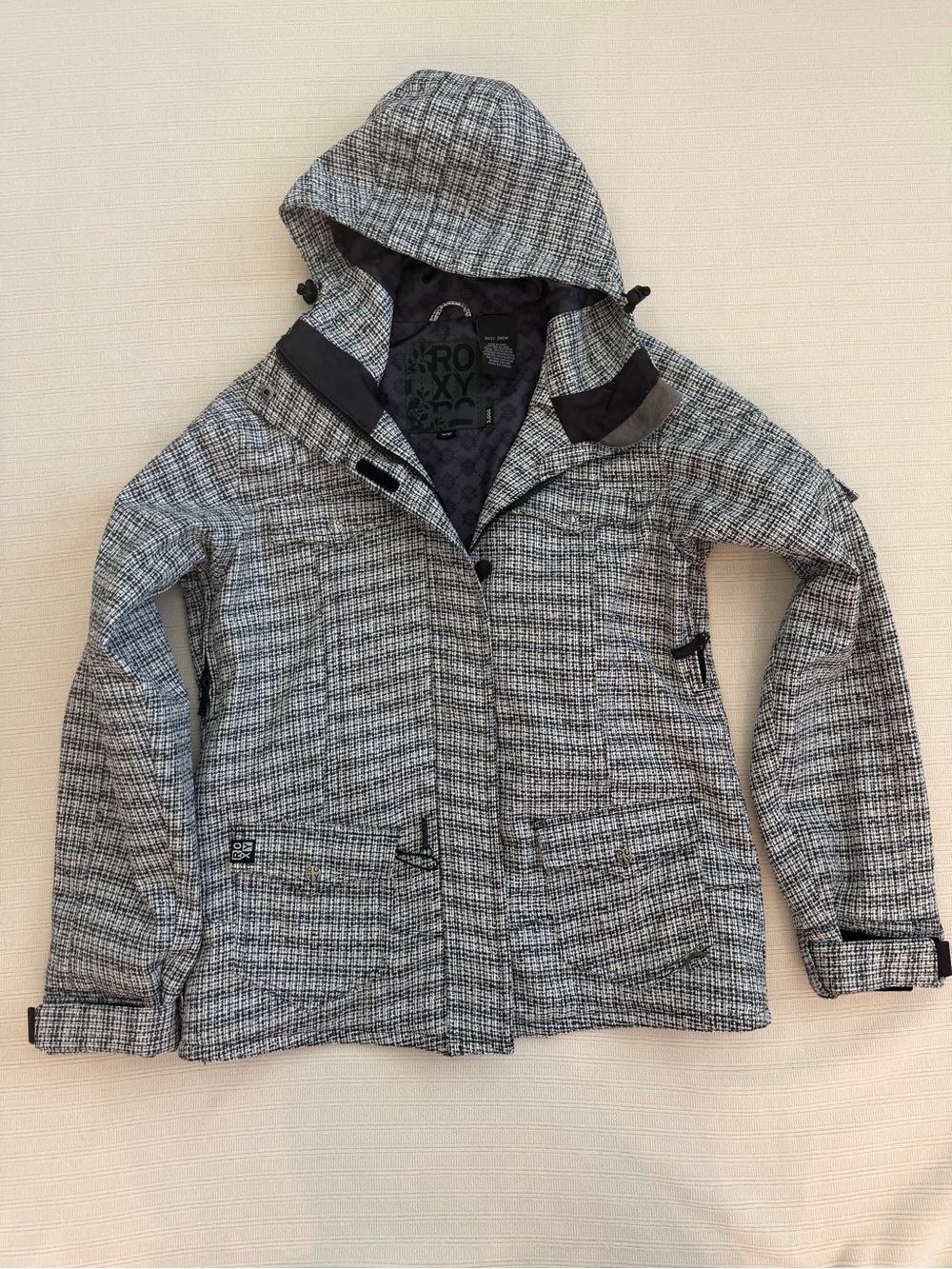Roxy Snow Tweed Print Ski Jacket Size Large 5K Waterproof Hooded Snowboarding